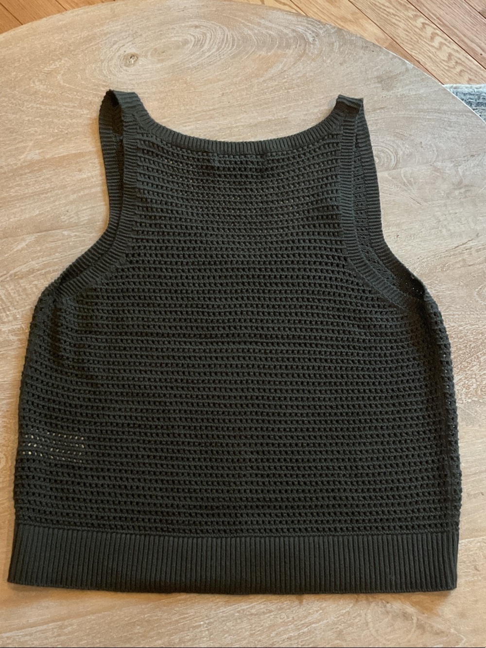 Banana Republic Olive V-Neck Knit Tank - Picture 8 of 11